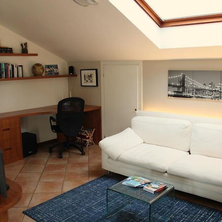 Bright Penthouse Close To Center With Terrace And Lake View Lecco Zewnętrze zdjęcie