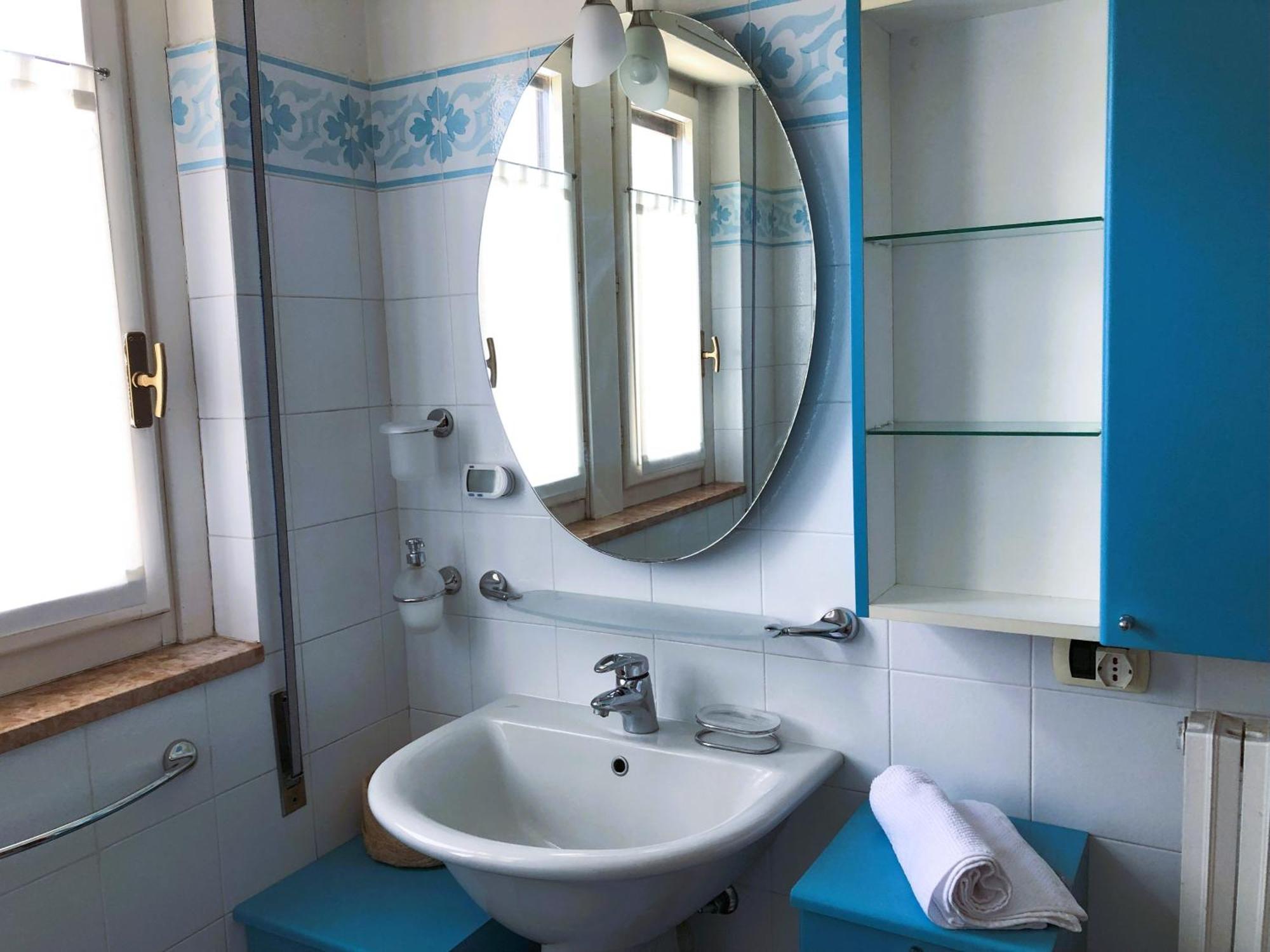 Bright Penthouse Close To Center With Terrace And Lake View Lecco Zewnętrze zdjęcie